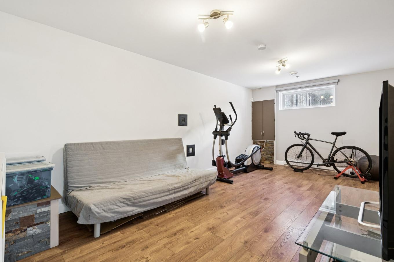 Sous-sol - 2315 Boul. Mountainview, Longueuil (Saint-Hubert), QC - Indoor Photo Showing Bedroom