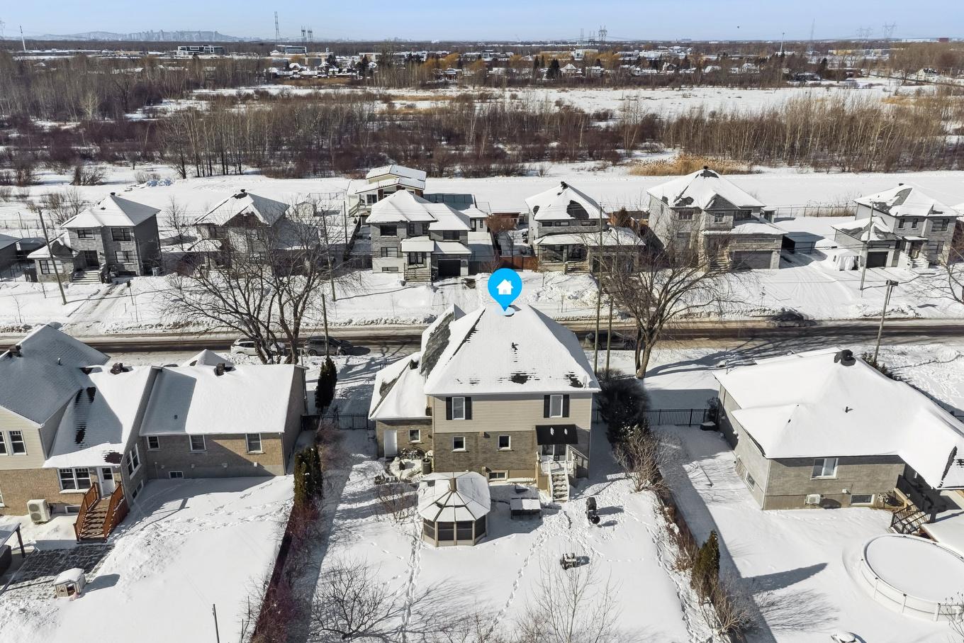 Photo aérienne - 2315 Boul. Mountainview, Longueuil (Saint-Hubert), QC - Outdoor With View