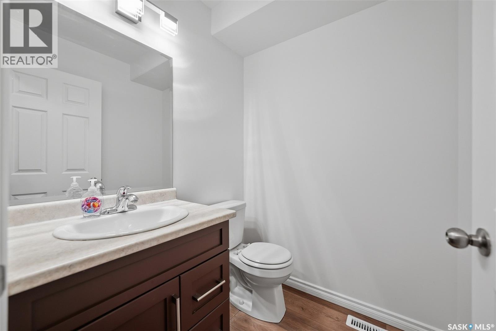 446 Geary Crescent, Saskatoon, SK - Indoor Photo Showing Bathroom