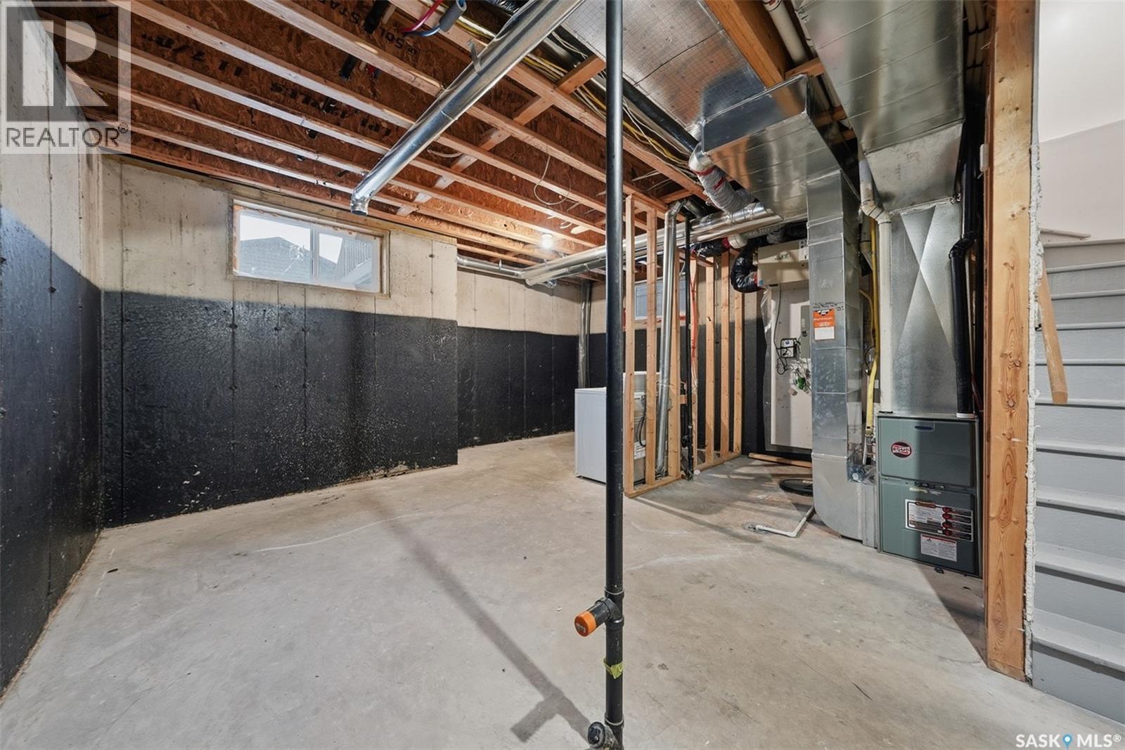 446 Geary Crescent, Saskatoon, SK - Indoor Photo Showing Basement