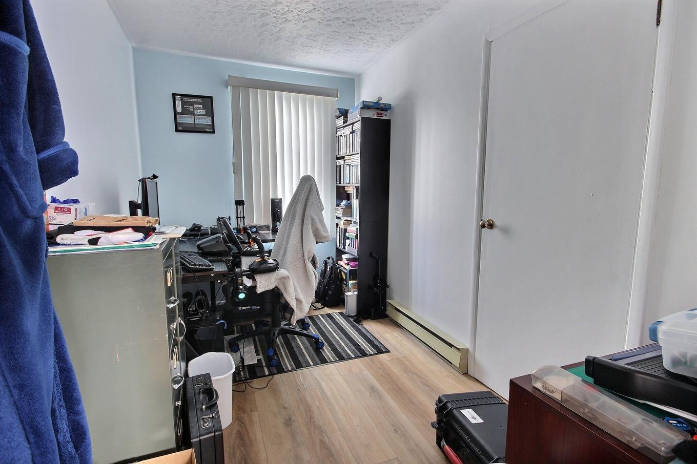 Chambre à coucher - 21 Av. Massicotte, Rouyn-Noranda, QC - Indoor