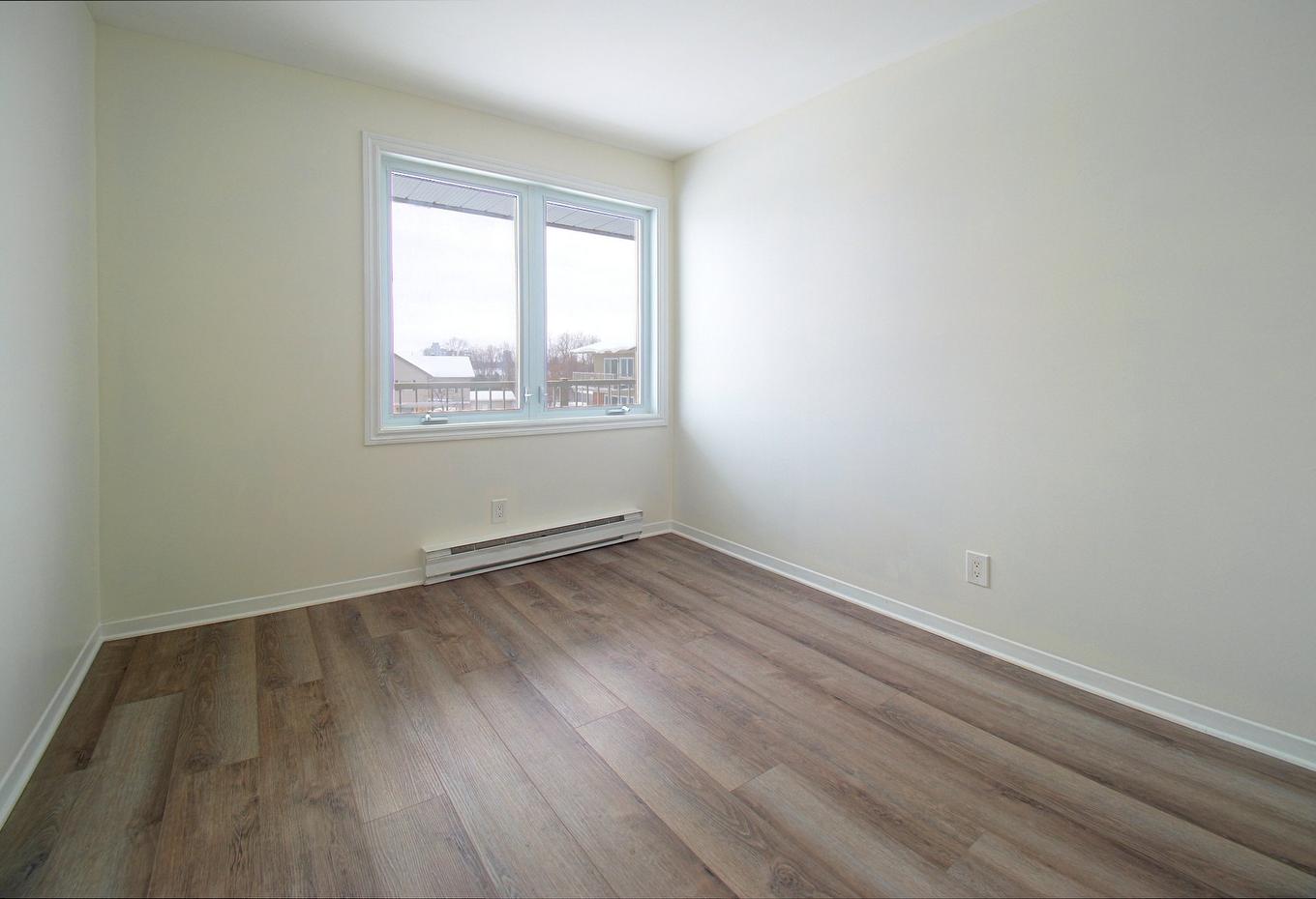 Bedroom - 402-462 Boul. Alexandre-Taché, Gatineau (Hull), QC - Indoor Photo Showing Other Room