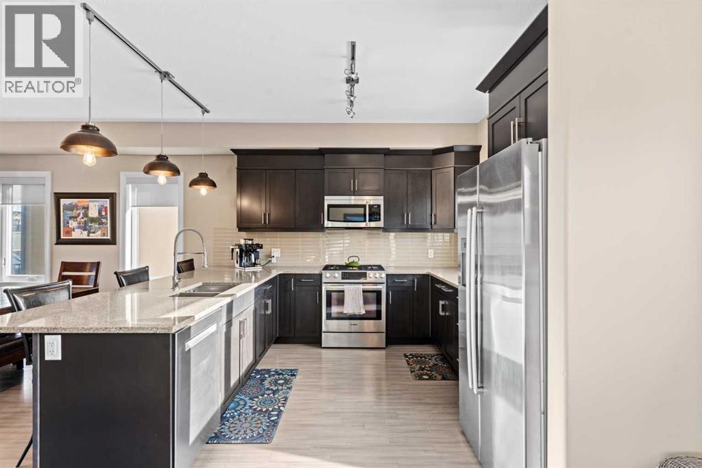 403 Valley Ridge Manor Nw, Calgary, AB