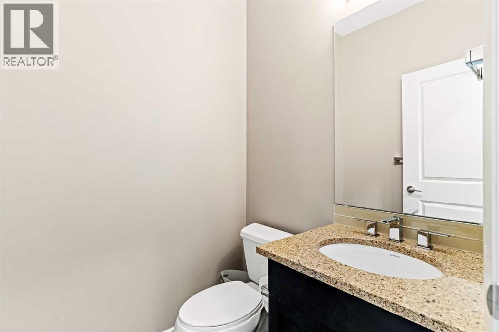 403 Valley Ridge Manor Nw, Calgary, AB