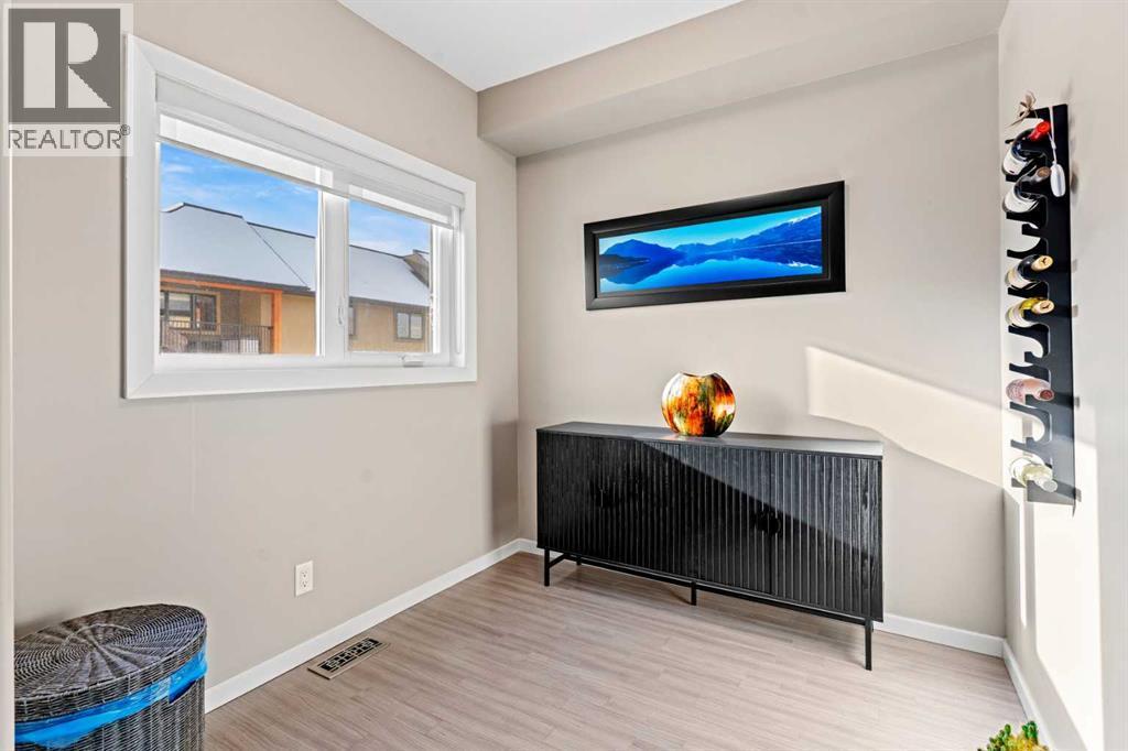 403 Valley Ridge Manor Nw, Calgary, AB