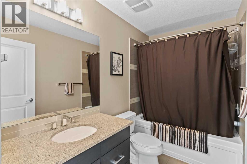 403 Valley Ridge Manor Nw, Calgary, AB