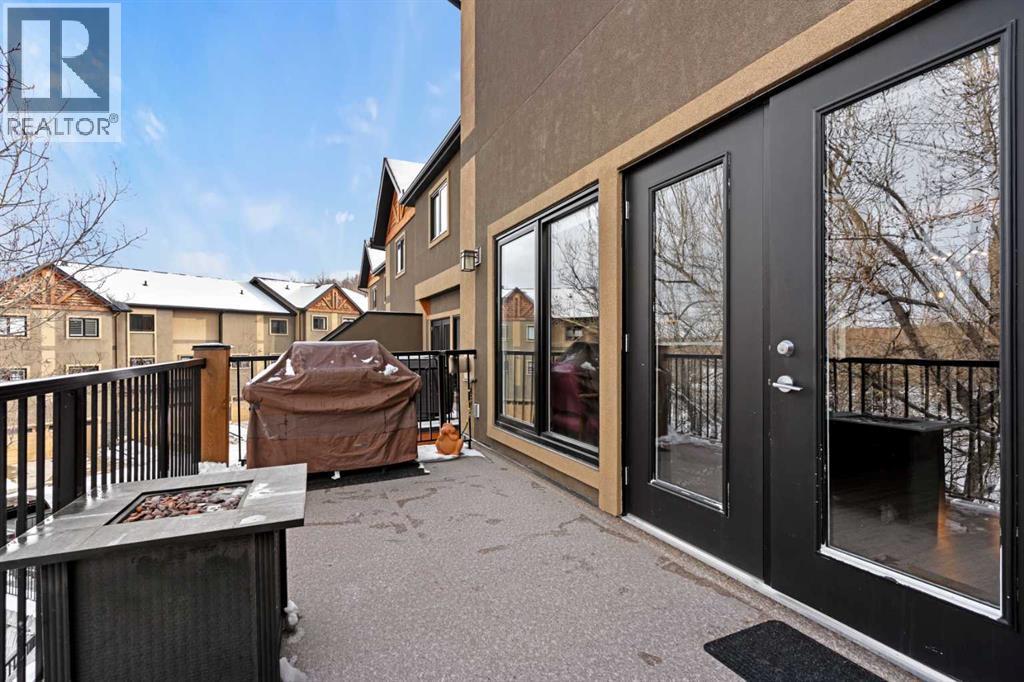 403 Valley Ridge Manor Nw, Calgary, AB