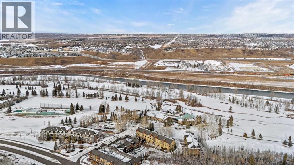 403 Valley Ridge Manor Nw, Calgary, AB