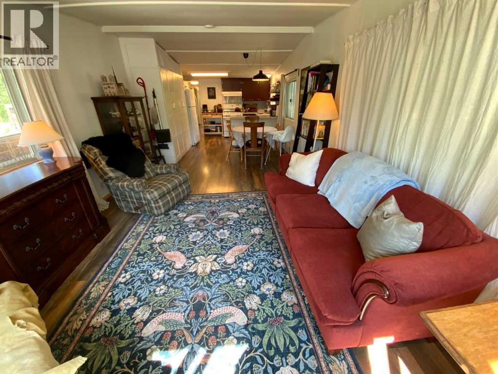 23 Mobile Drive Ne, Three Hills, AB