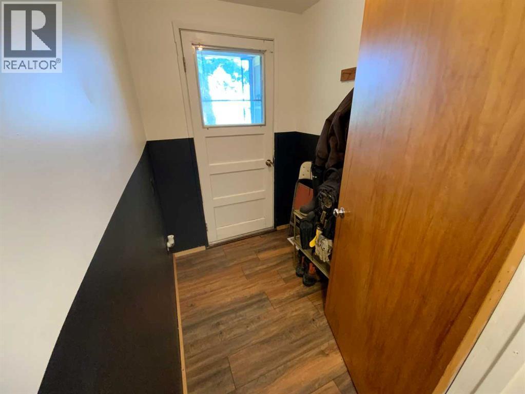 23 Mobile Drive Ne, Three Hills, AB