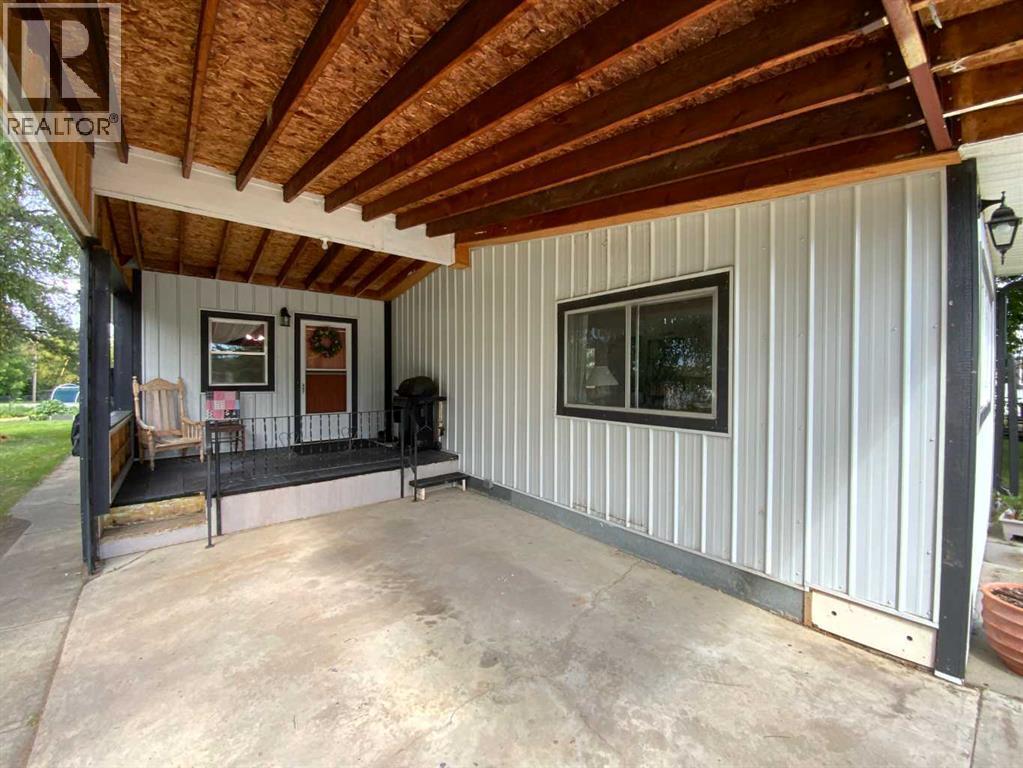 23 Mobile Drive Ne, Three Hills, AB