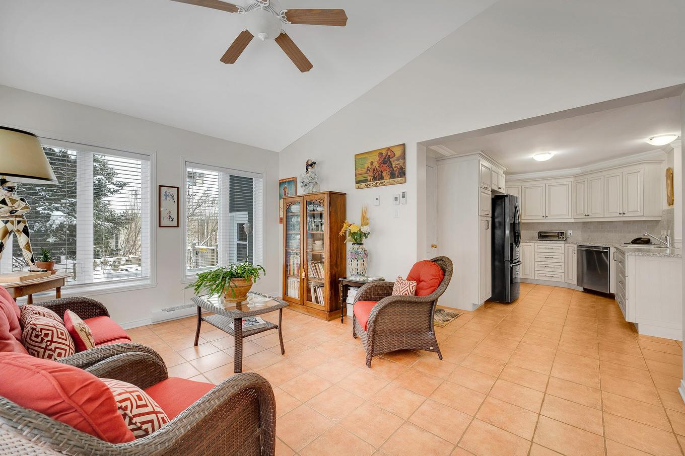 Vue - 80 Av. De La Vallée, Saint-Sauveur, QC - Indoor Photo Showing Other Room