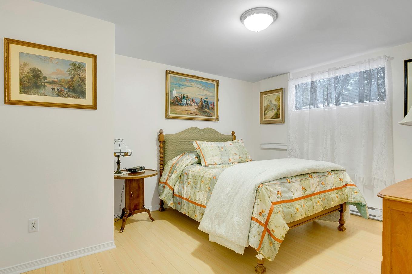 Chambre à coucher - 80 Av. De La Vallée, Saint-Sauveur, QC - Indoor Photo Showing Bedroom
