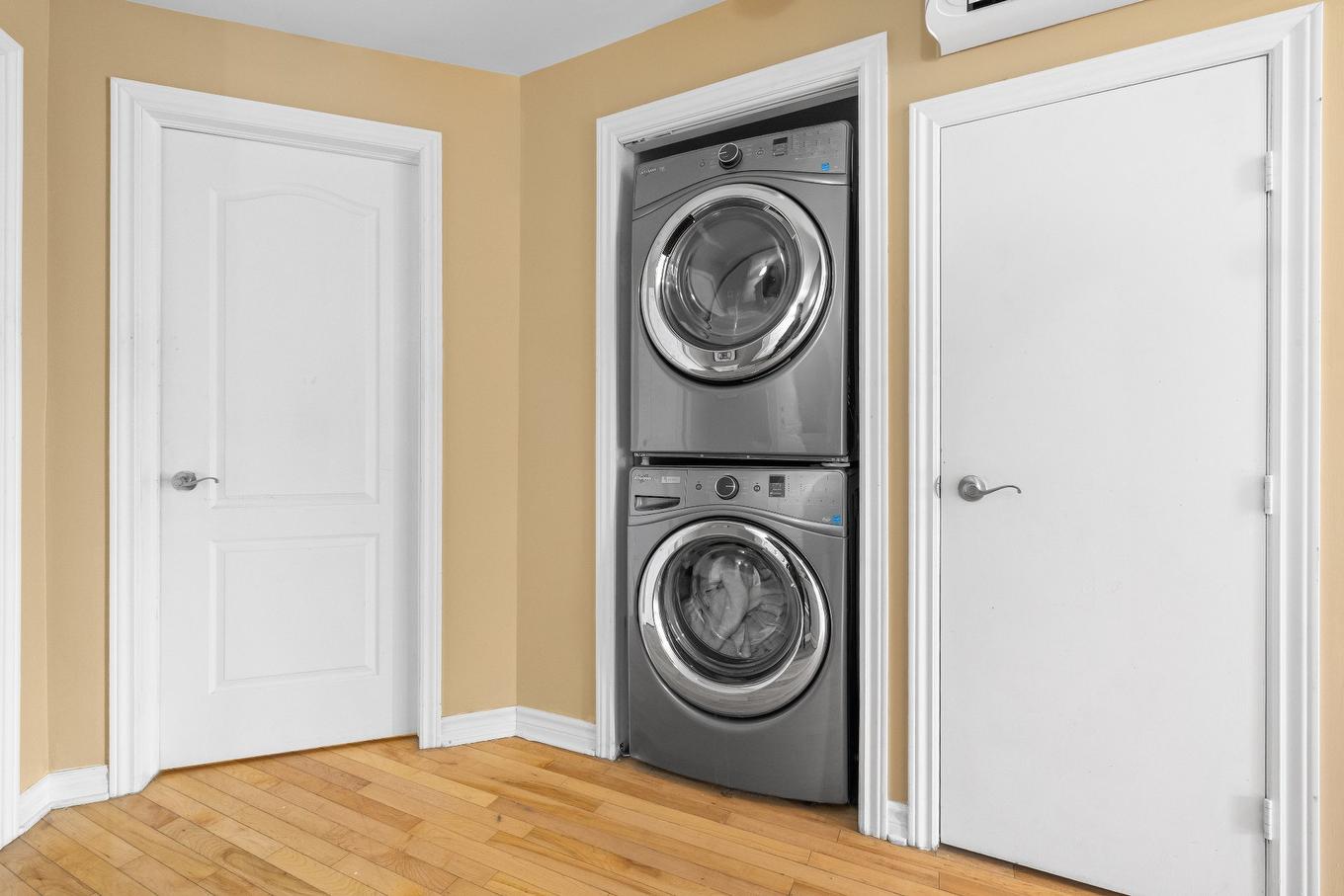 Land/Lot - 104-10300 Av. Larose, Montréal (Ahuntsic-Cartierville), QC - Indoor Photo Showing Laundry Room