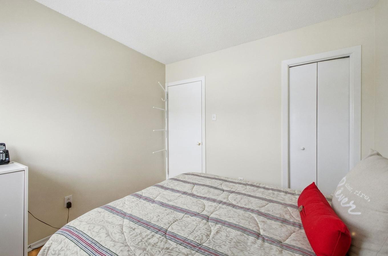 Bedroom - 5 Rue Aline, Gatineau (Gatineau), QC - Indoor Photo Showing Bedroom