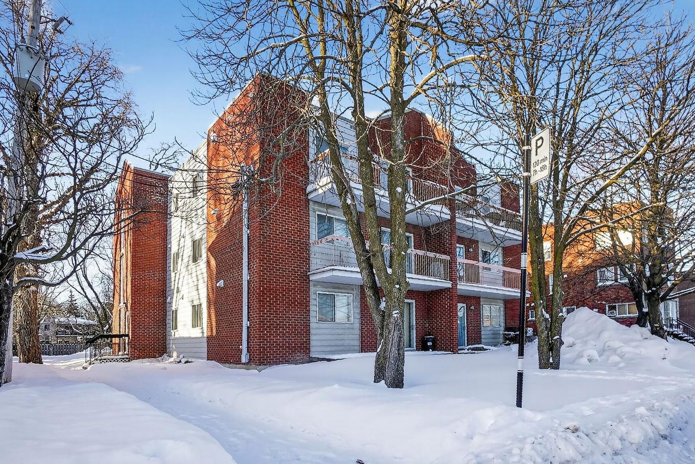 Façade - 12-500 Rue Ste-Hélène, Longueuil (Le Vieux-Longueuil), QC - Outdoor With Facade