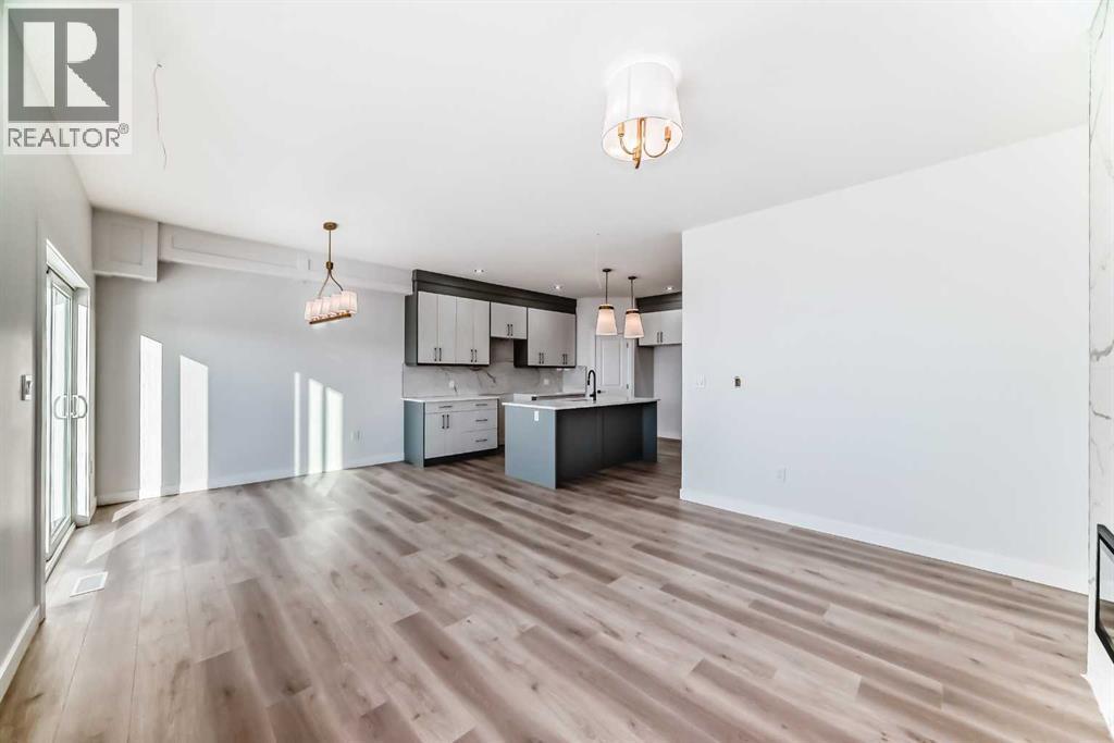 19 Lavelle Close, Red Deer, AB - Indoor Photo Showing Kitchen