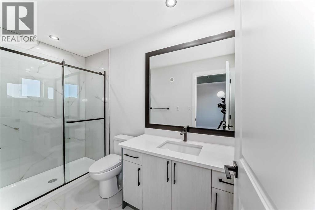 19 Lavelle Close, Red Deer, AB - Indoor Photo Showing Bathroom