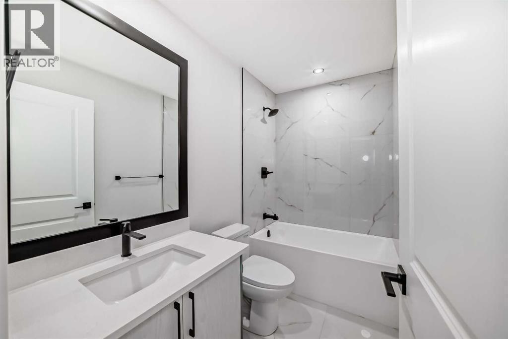 19 Lavelle Close, Red Deer, AB - Indoor Photo Showing Bathroom