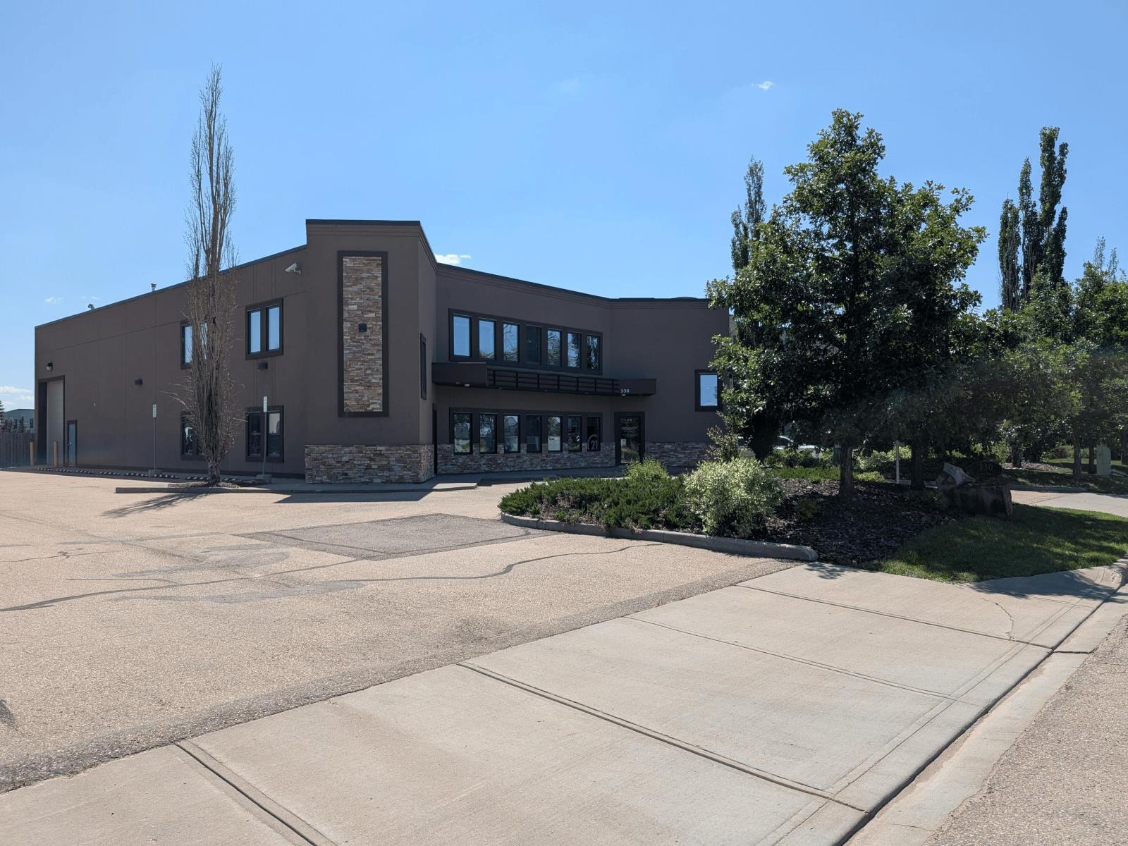 100 330 Circle Drive, St. Albert, AB