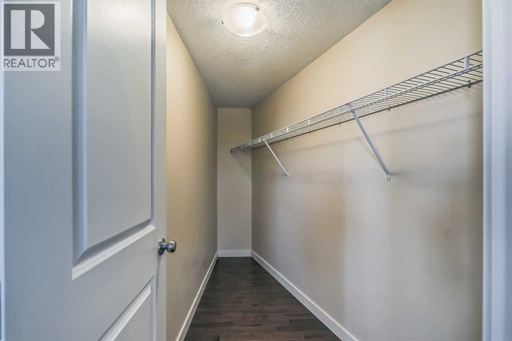 23 Cheltenham Road Nw, Calgary, AB - Indoor With Storage