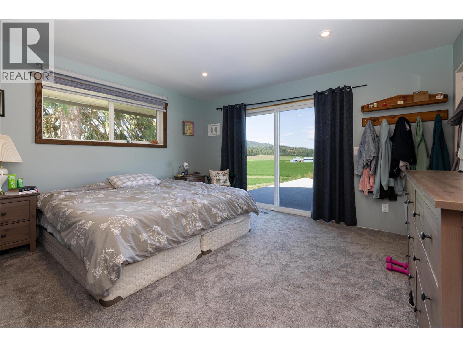 414 Mallory Road, Enderby, BC - Indoor Photo Showing Bedroom