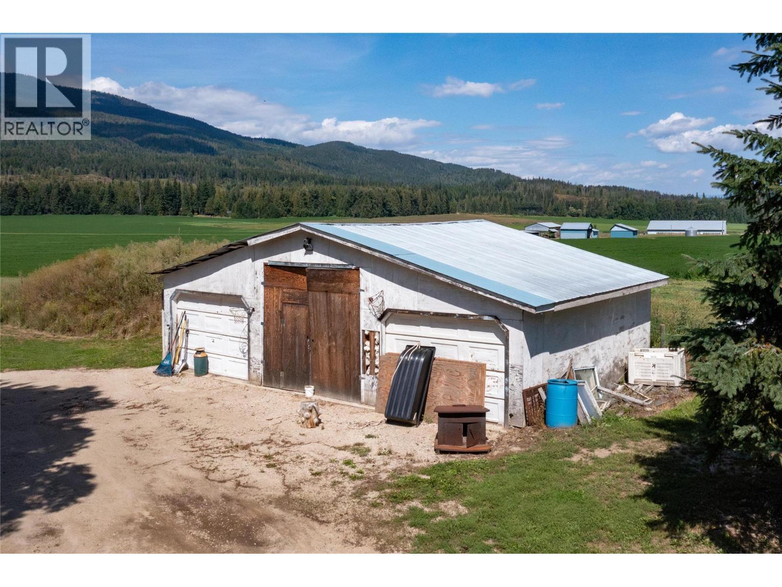 414 Mallory Road, Enderby, BC - Outdoor