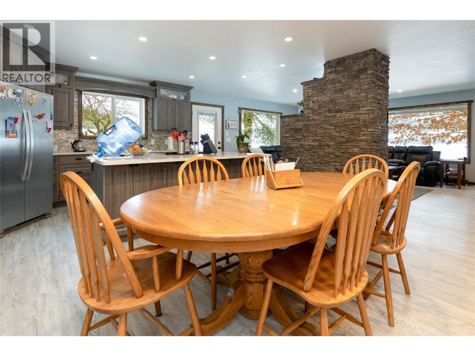 414 Mallory Road, Enderby, BC - Indoor Photo Showing Dining Room