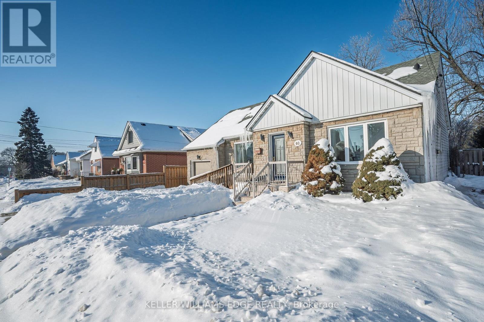 60 West 1St Street, Hamilton, ON - Outdoor