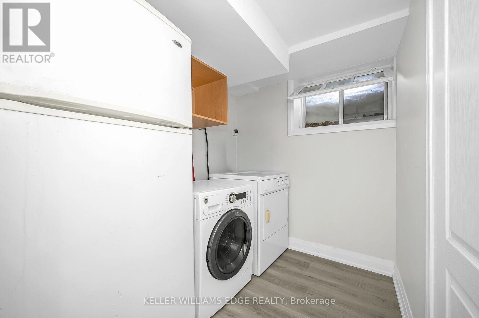 60 West 1St Street, Hamilton, ON - Indoor Photo Showing Laundry Room