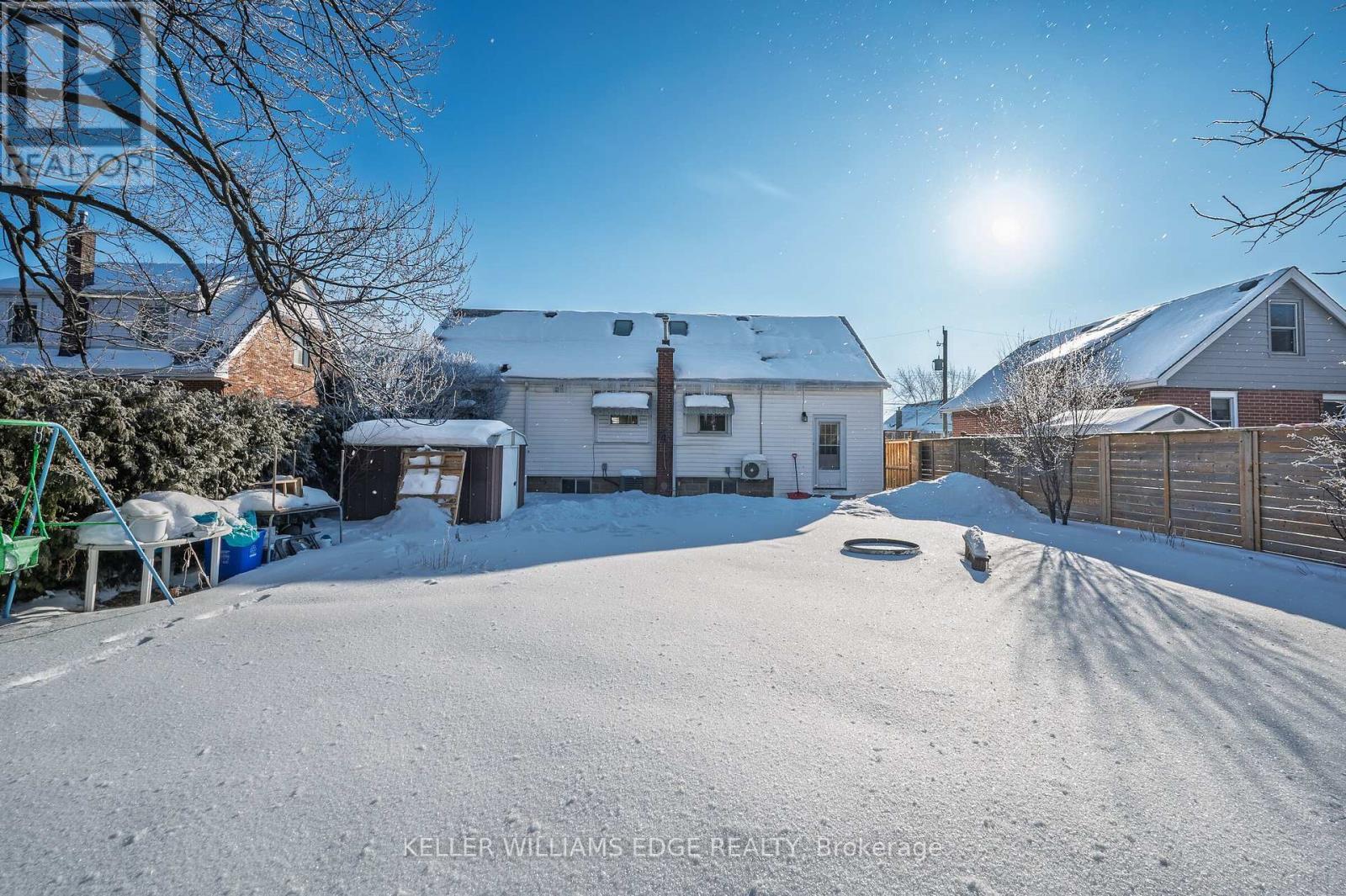 60 West 1St Street, Hamilton, ON - Outdoor