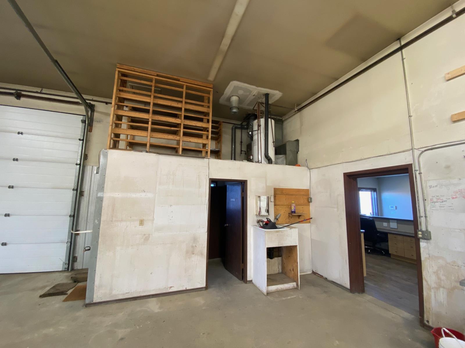 4815 46 Avenue, Wetaskiwin, AB