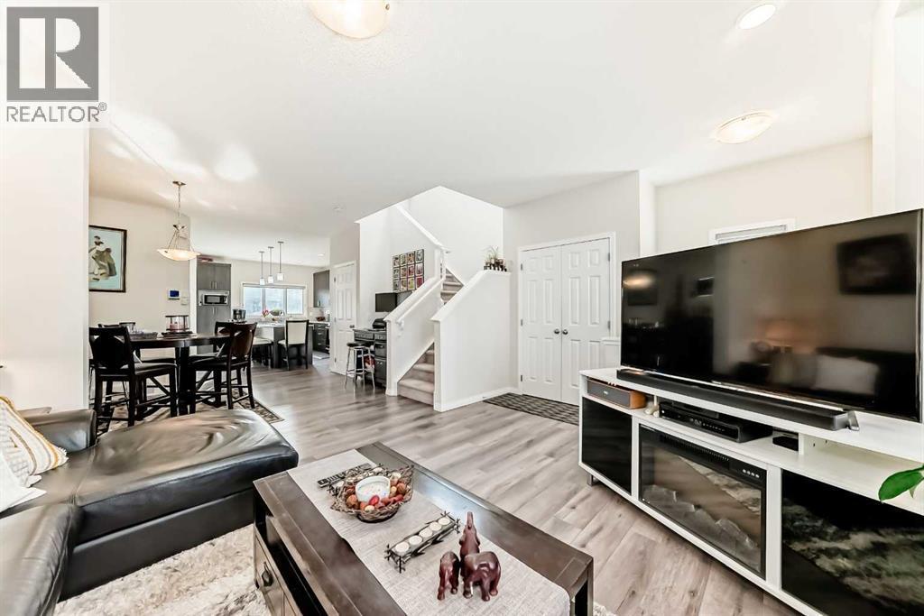 217 Masters Road Se, Calgary, AB - Indoor Photo Showing Living Room