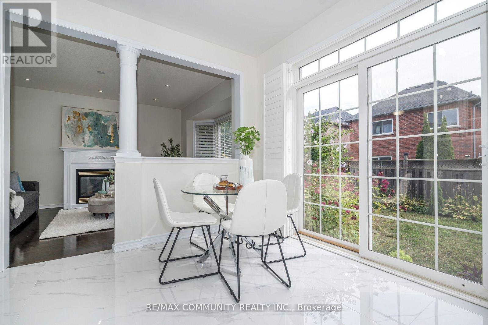 7 Cragg Crescent, Ajax, ON - Indoor