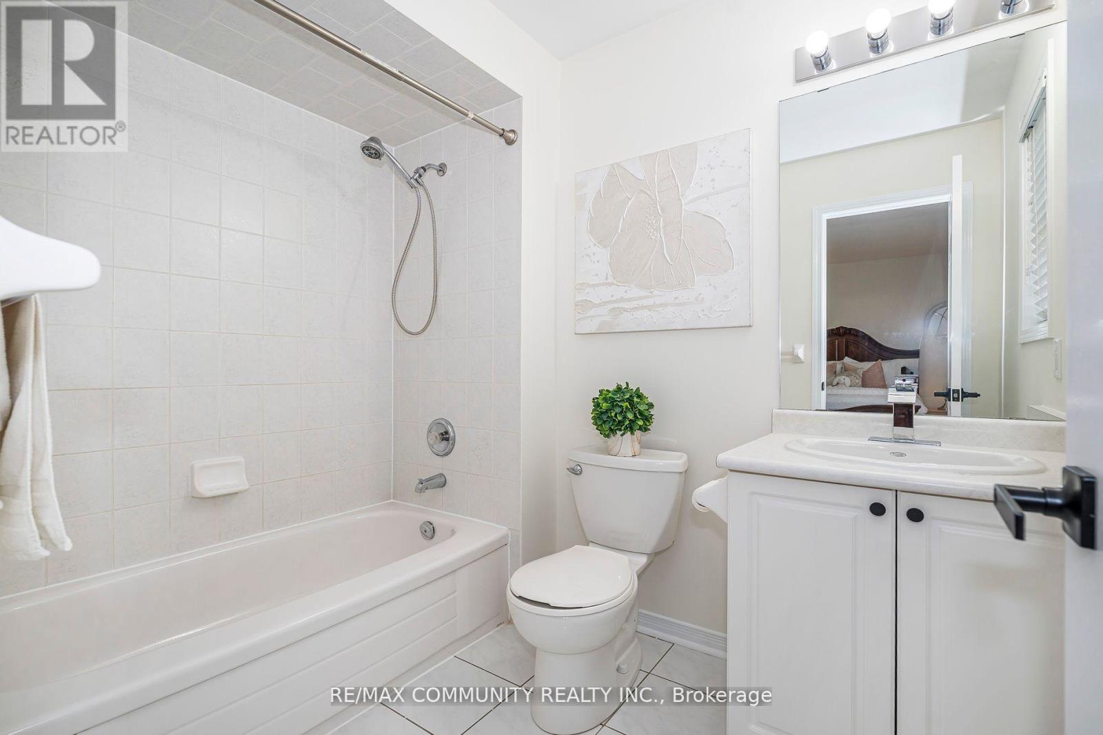 7 Cragg Crescent, Ajax, ON - Indoor Photo Showing Bathroom