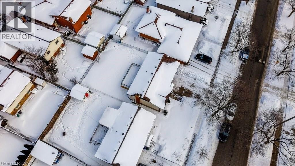 402 Heritage Drive, Kitchener, ON - Outdoor With View