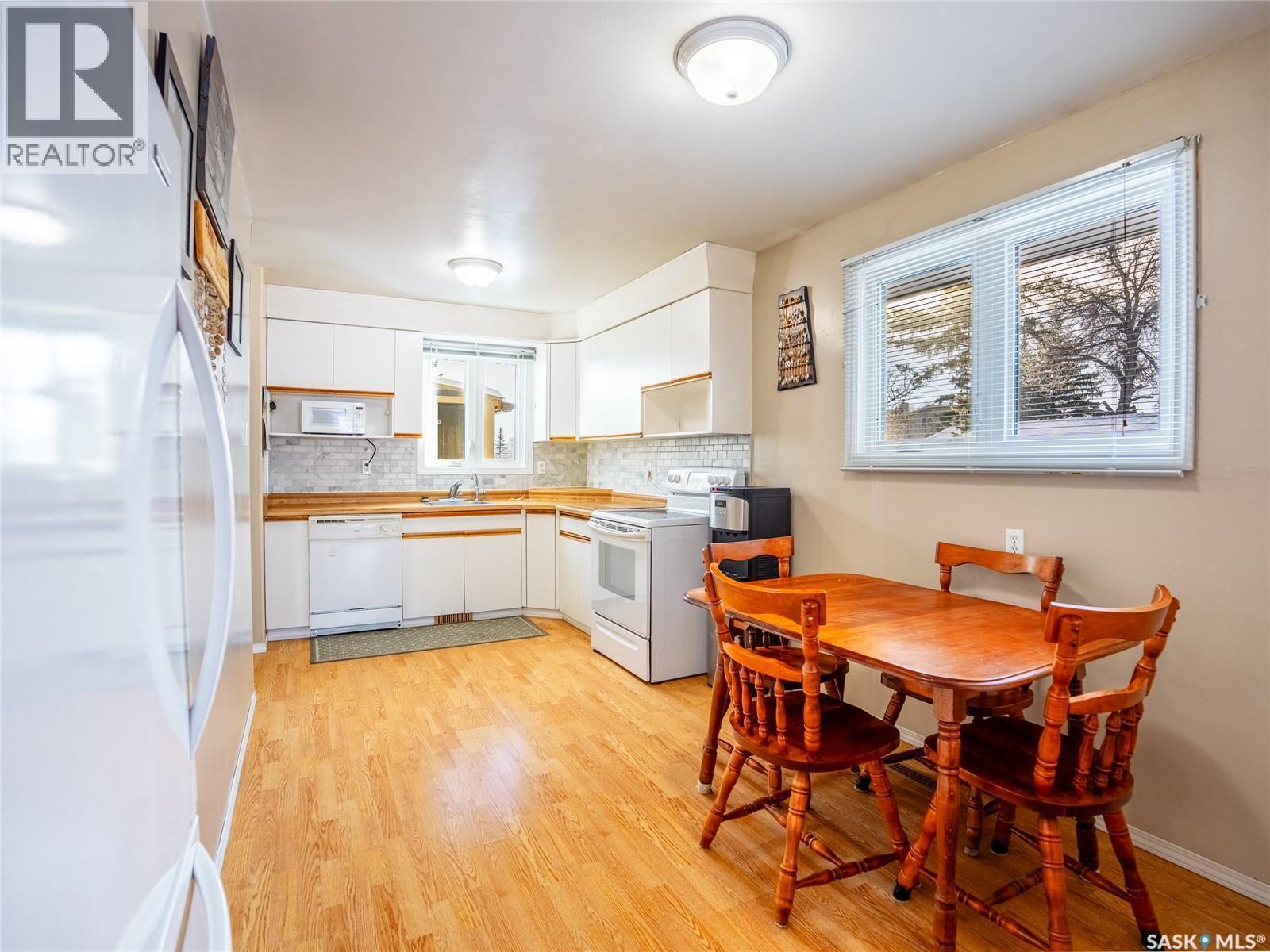 318 Forsyth Crescent, Regina, SK - Indoor