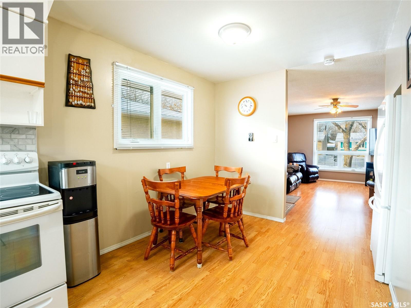 318 Forsyth Crescent, Regina, SK - Indoor