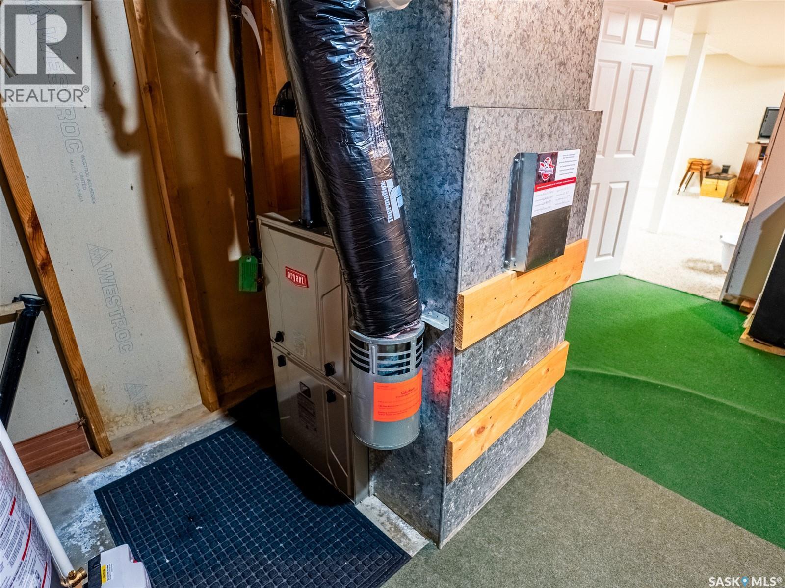 318 Forsyth Crescent, Regina, SK - Indoor Photo Showing Other Room