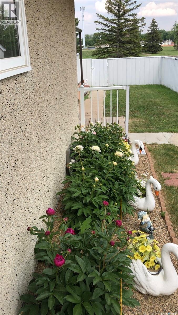 318 Forsyth Crescent, Regina, SK - Outdoor