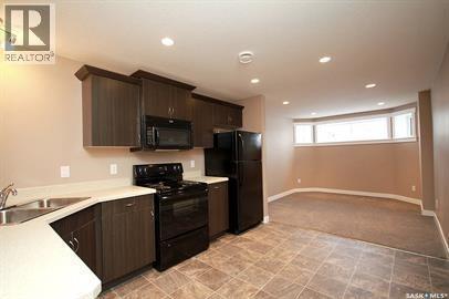 2310 Lindsay Street, Regina, SK - Indoor Photo Showing Kitchen