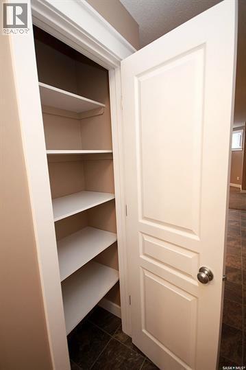 2310 Lindsay Street, Regina, SK - Indoor