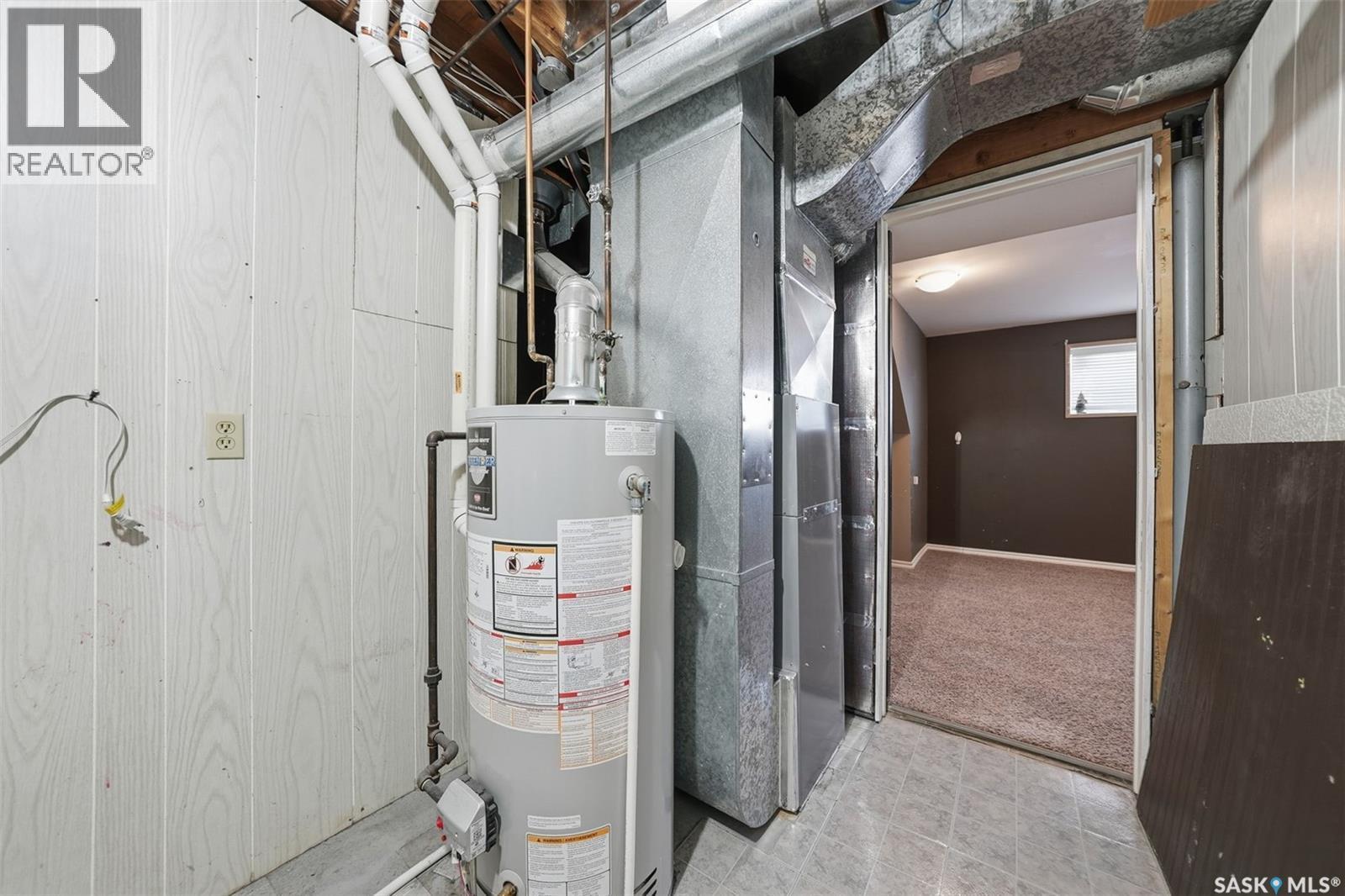 3441 12Th Avenue E, Prince Albert, SK - Indoor Photo Showing Basement