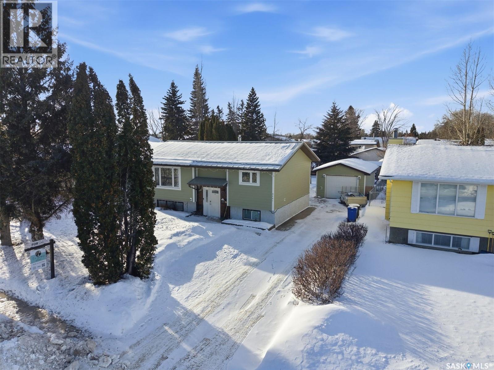 3441 12Th Avenue E, Prince Albert, SK - Outdoor