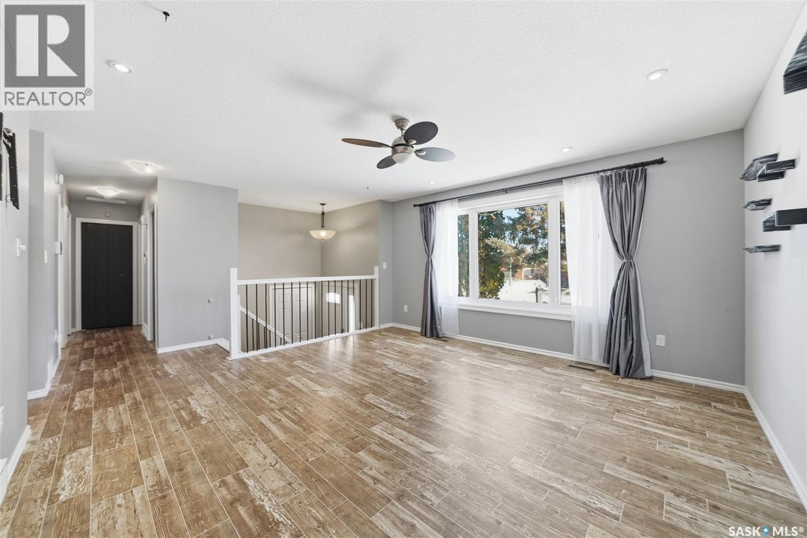 3441 12Th Avenue E, Prince Albert, SK - Indoor Photo Showing Other Room