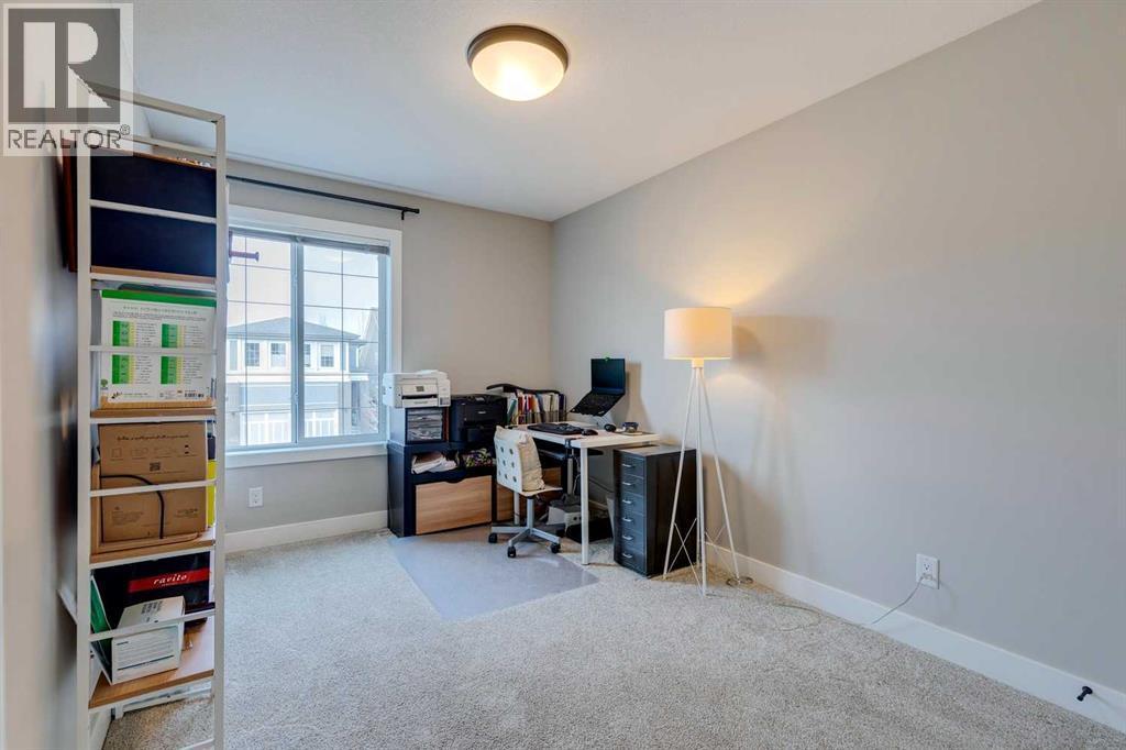 75 Masters Rise Se, Calgary, AB