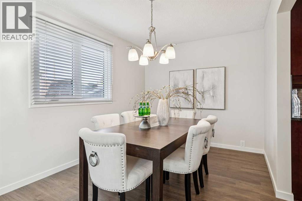 195 Lake Adams Crescent Se, Calgary, AB - Indoor Photo Showing Dining Room