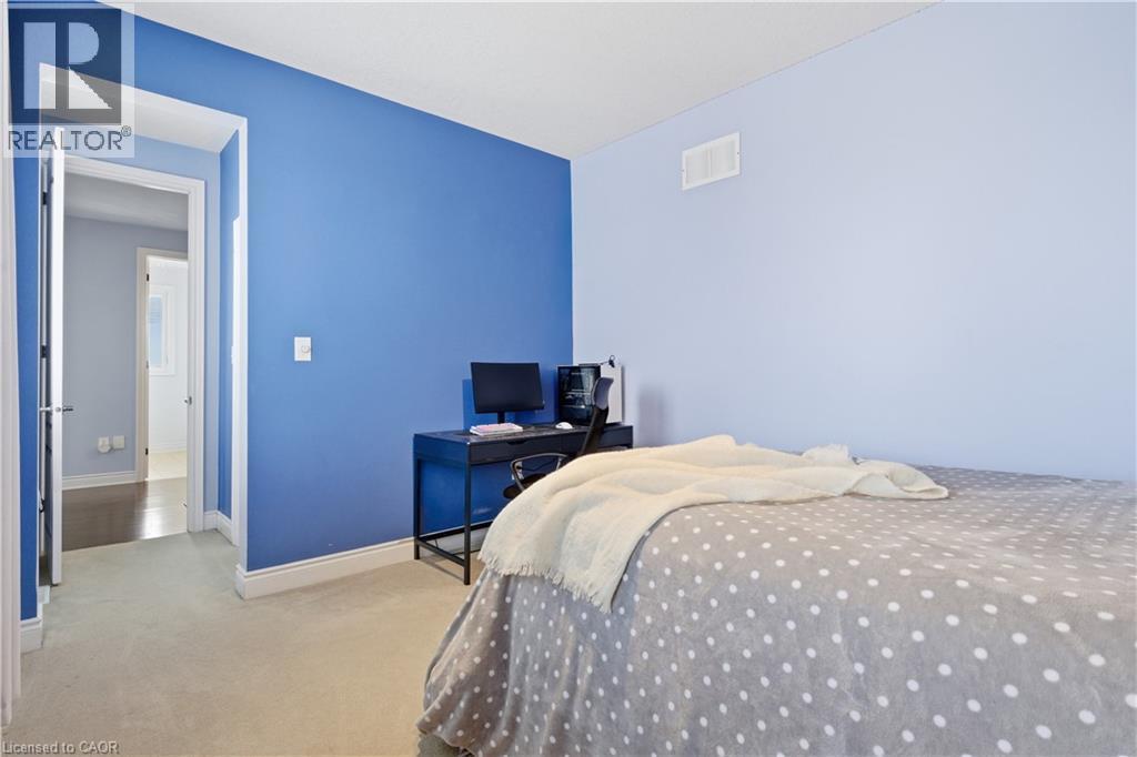 75 Chase Crescent, Cambridge, ON - Indoor Photo Showing Bedroom