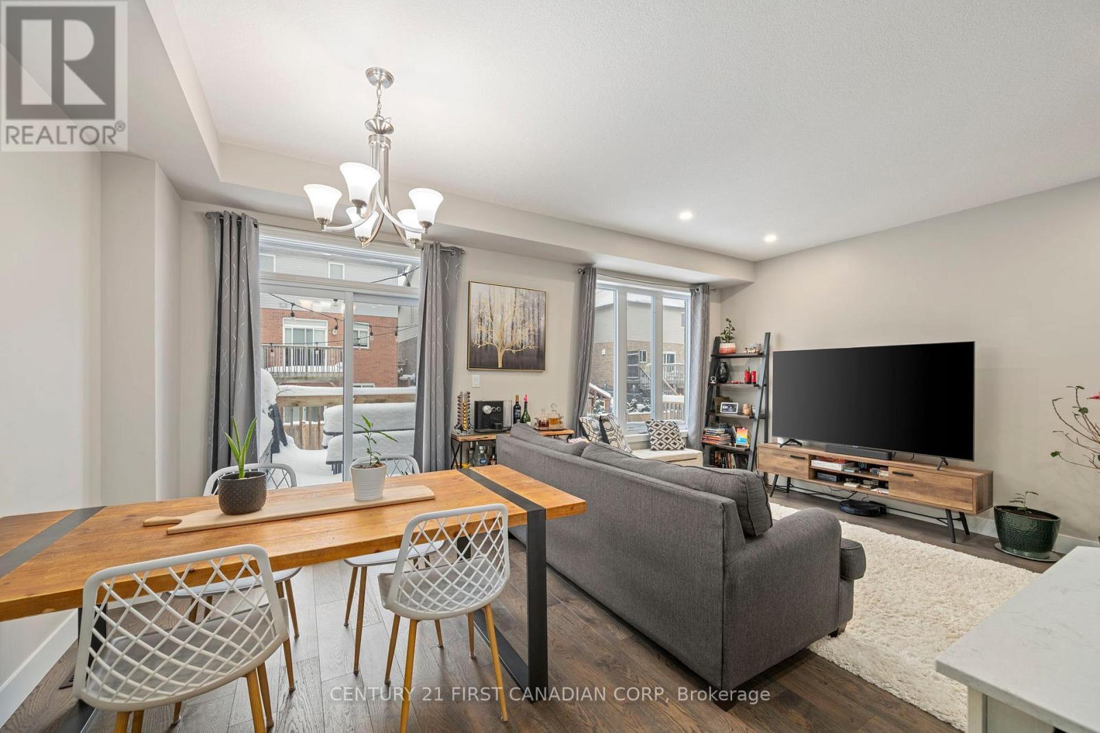 36 - 1375 Whetherfield Street, London North (North M), ON - Indoor Photo Showing Kitchen With Double Sink