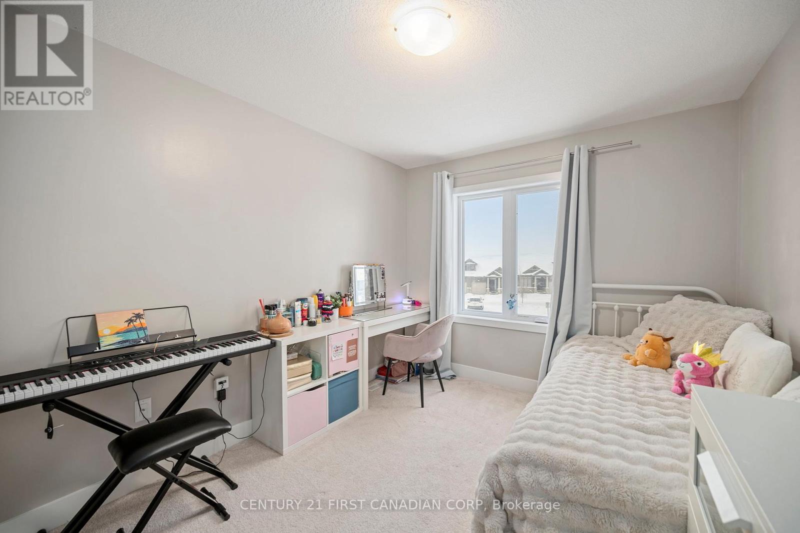 36 - 1375 Whetherfield Street, London North (North M), ON - Indoor Photo Showing Bedroom